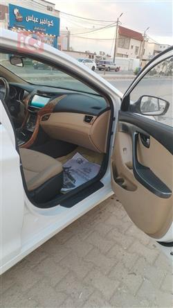 هیوندای ئەلەنترا